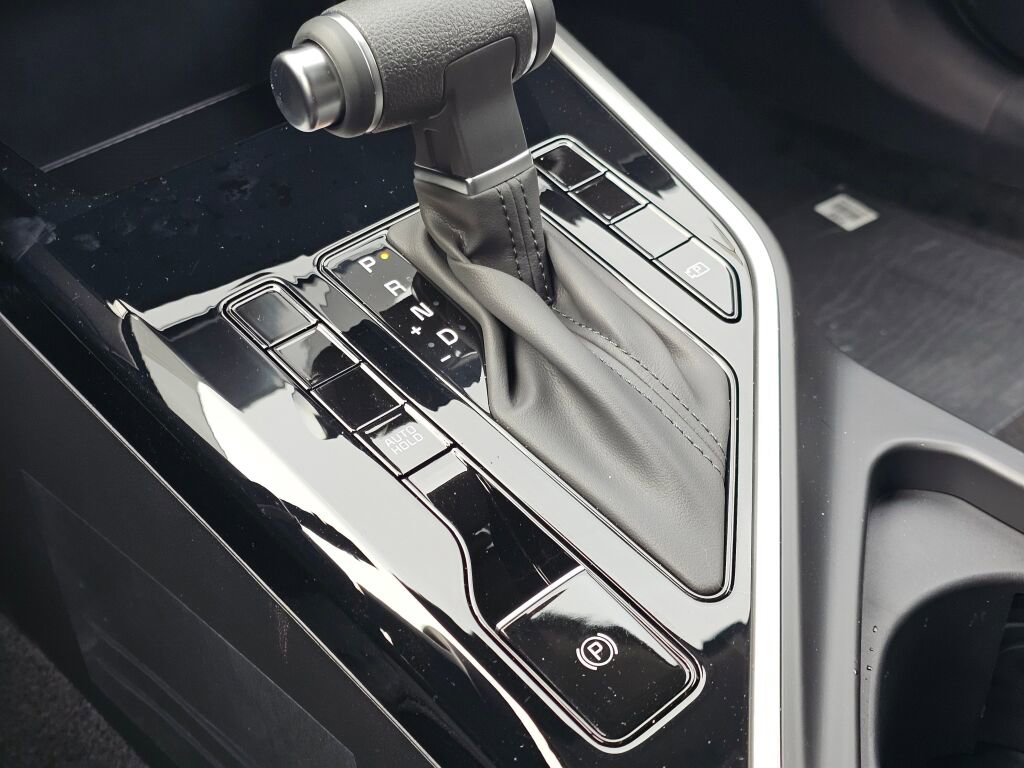 New 2026 Kia Niro LX FWD image 17