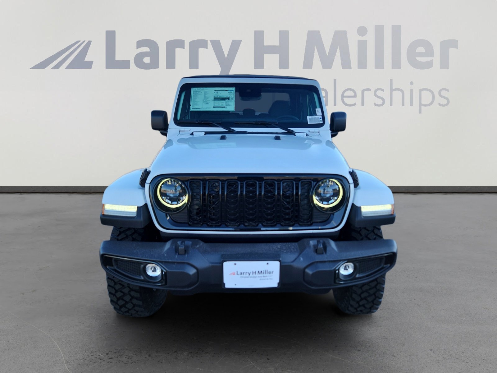 New 2025 Jeep Gladiator Willys AWD/4WD image 9