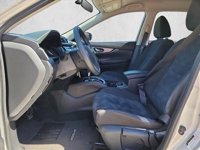 Used 2015 Nissan Rogue S FWD image 17