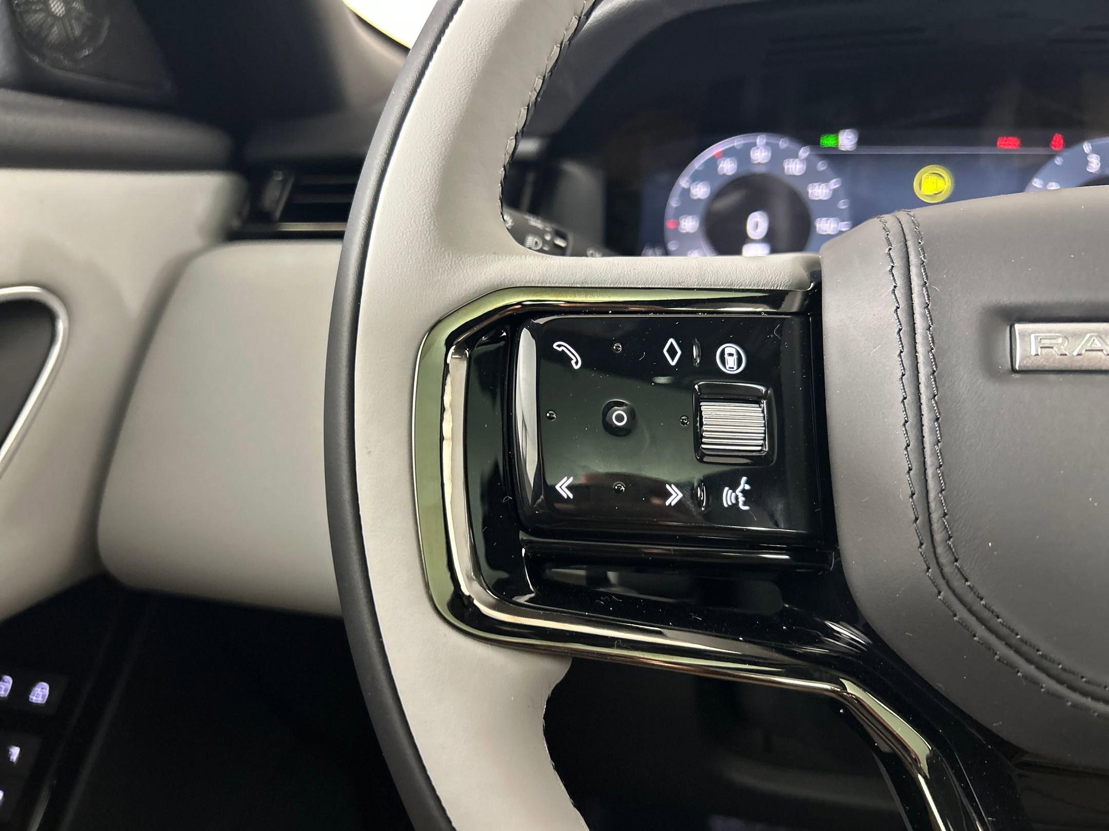 New 2026 Land Rover Range Rover Velar S image 14