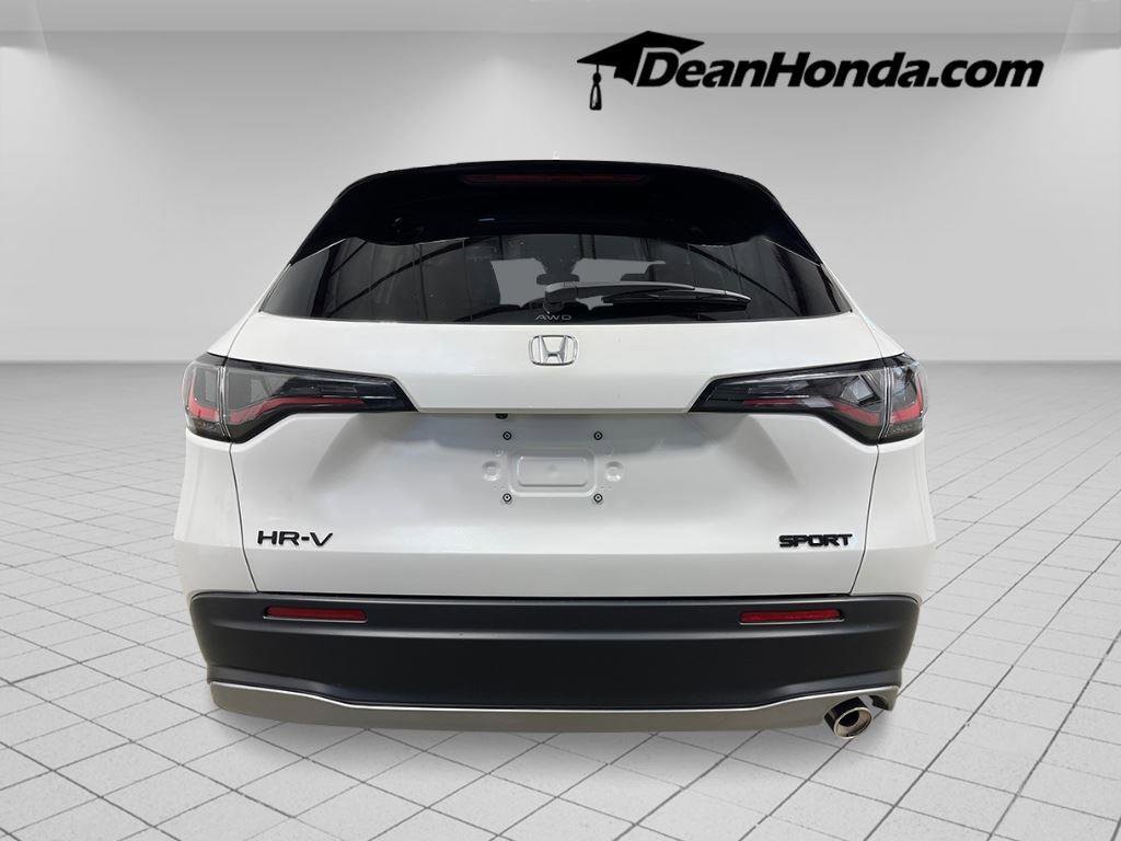 New 2026 Honda HR-V Sport image 4