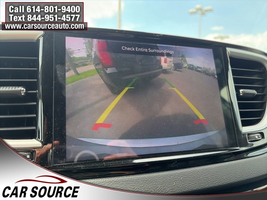 Used 2024 Chrysler Pacifica Touring-L FWD image 21