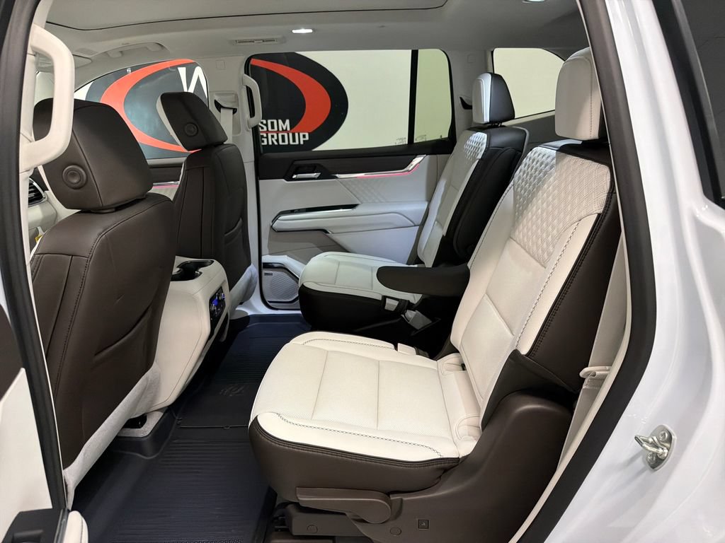 New 2026 GMC Acadia Denali w/ Super Cruise Package FWD image 12