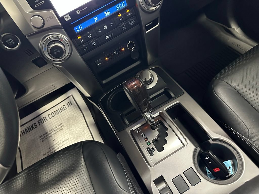 Used 2022 Toyota 4Runner Limited AWD/4WD image 34