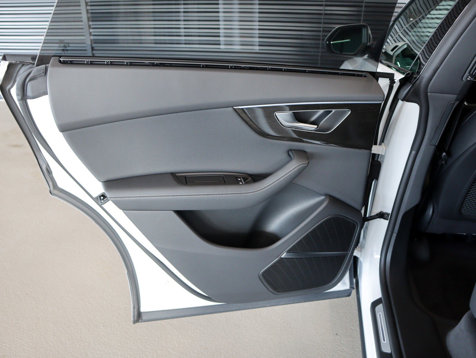 New 2026 Audi Q8 Premium Plus image 25