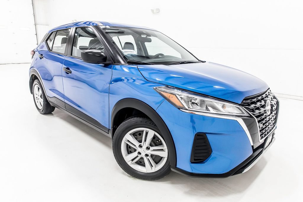 Used 2025 Nissan Kicks Play S FWD image 8