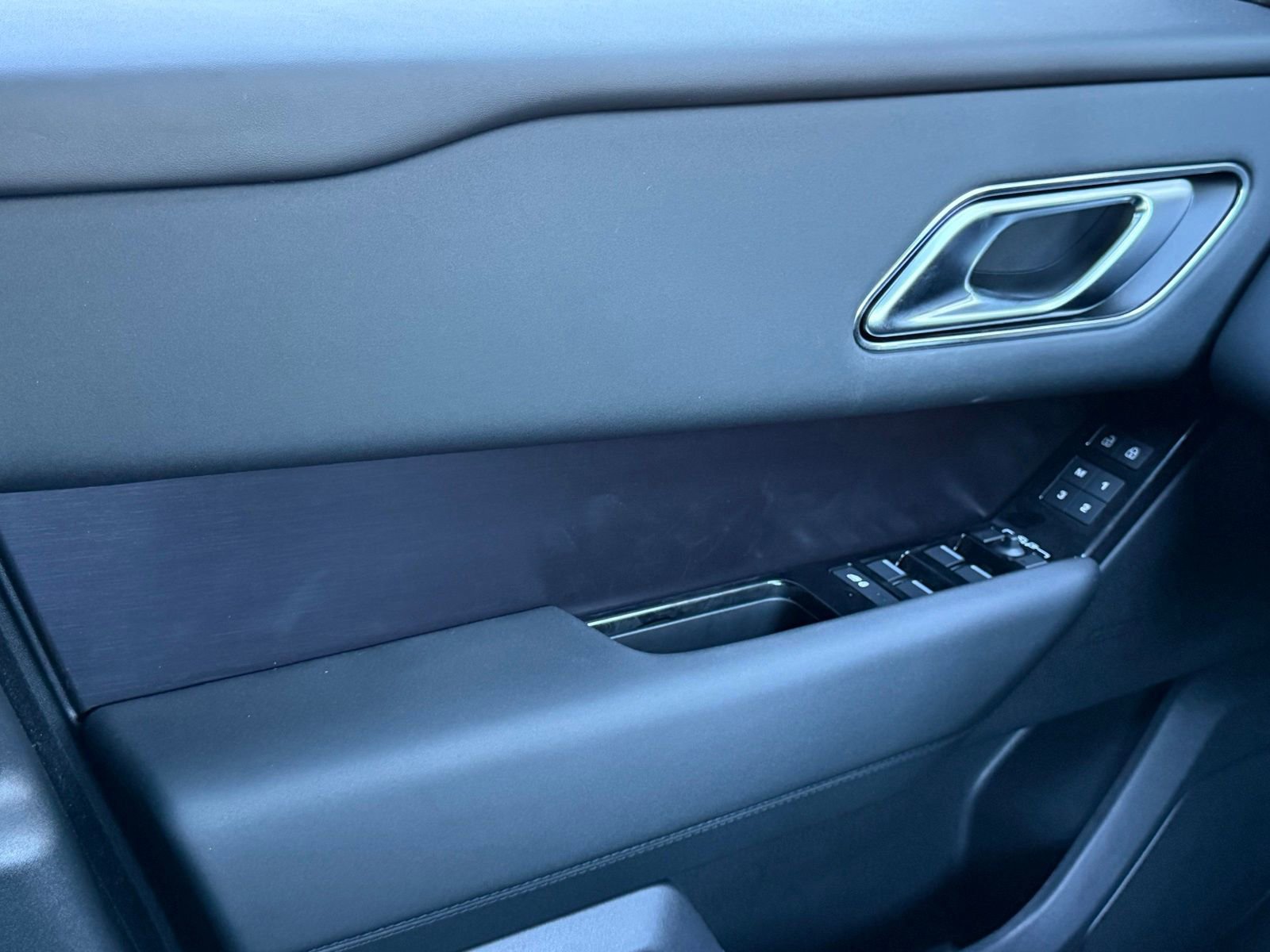 New 2026 Land Rover Range Rover Velar Dynamic SE image 30