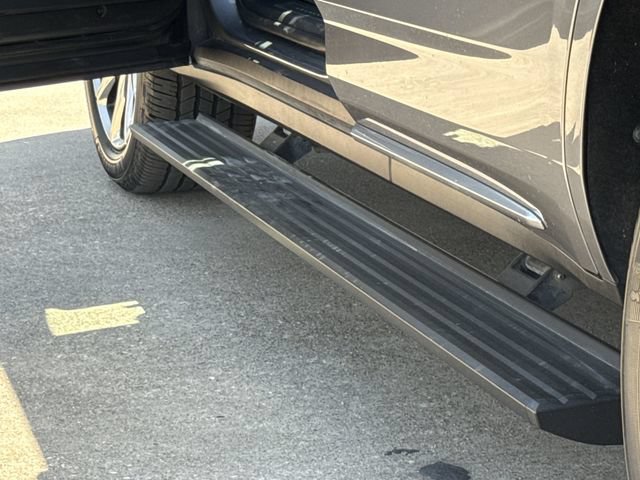 Certified 2022 Cadillac Escalade Premium Luxury Platinum w/ Heavy-Duty Trailer Package AWD/4WD image 11