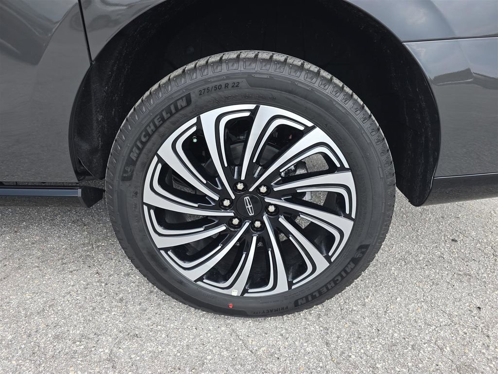 New 2025 Lincoln Navigator L Black Label image 4