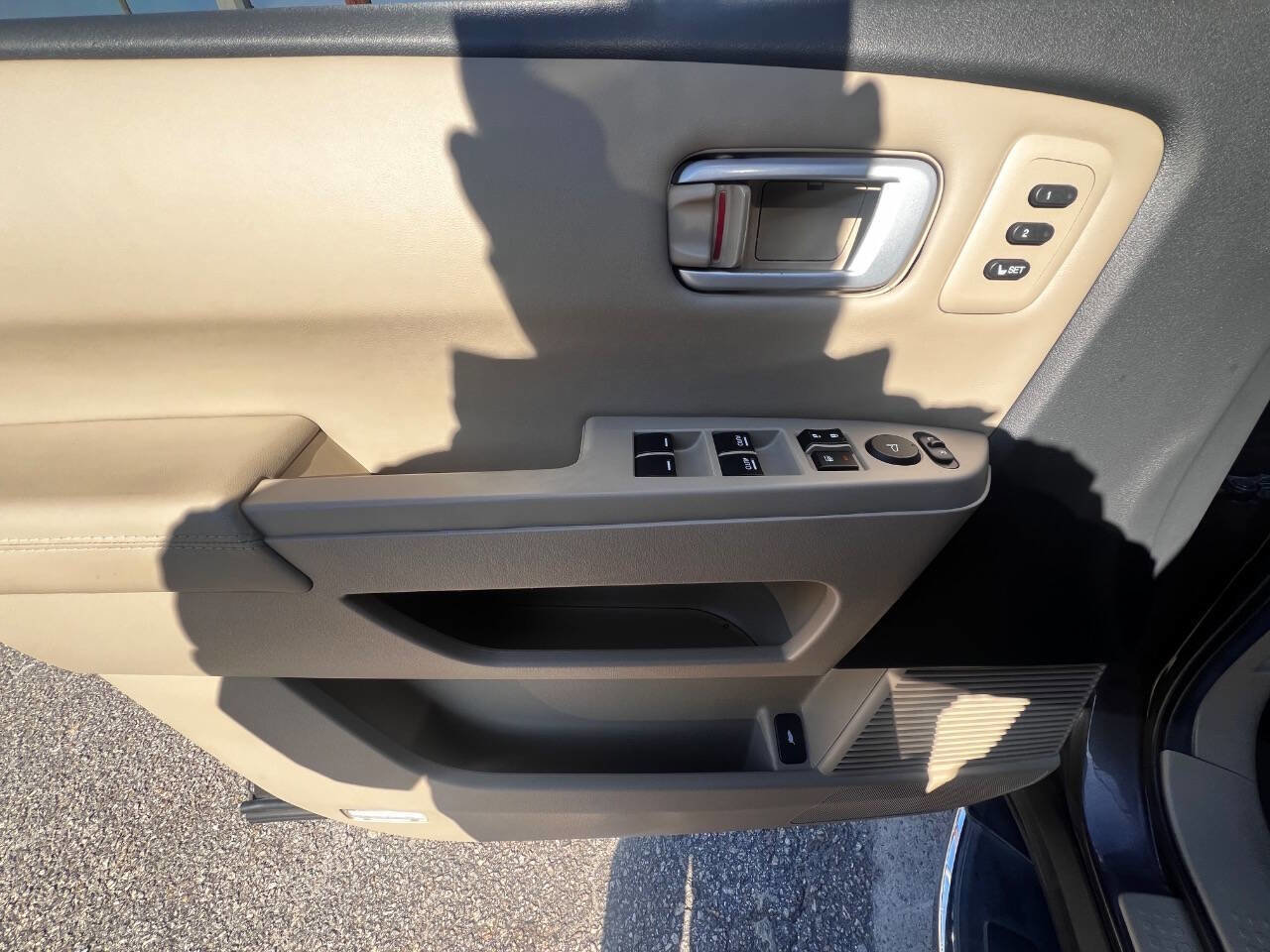 Used 2013 Honda Pilot Touring image 18