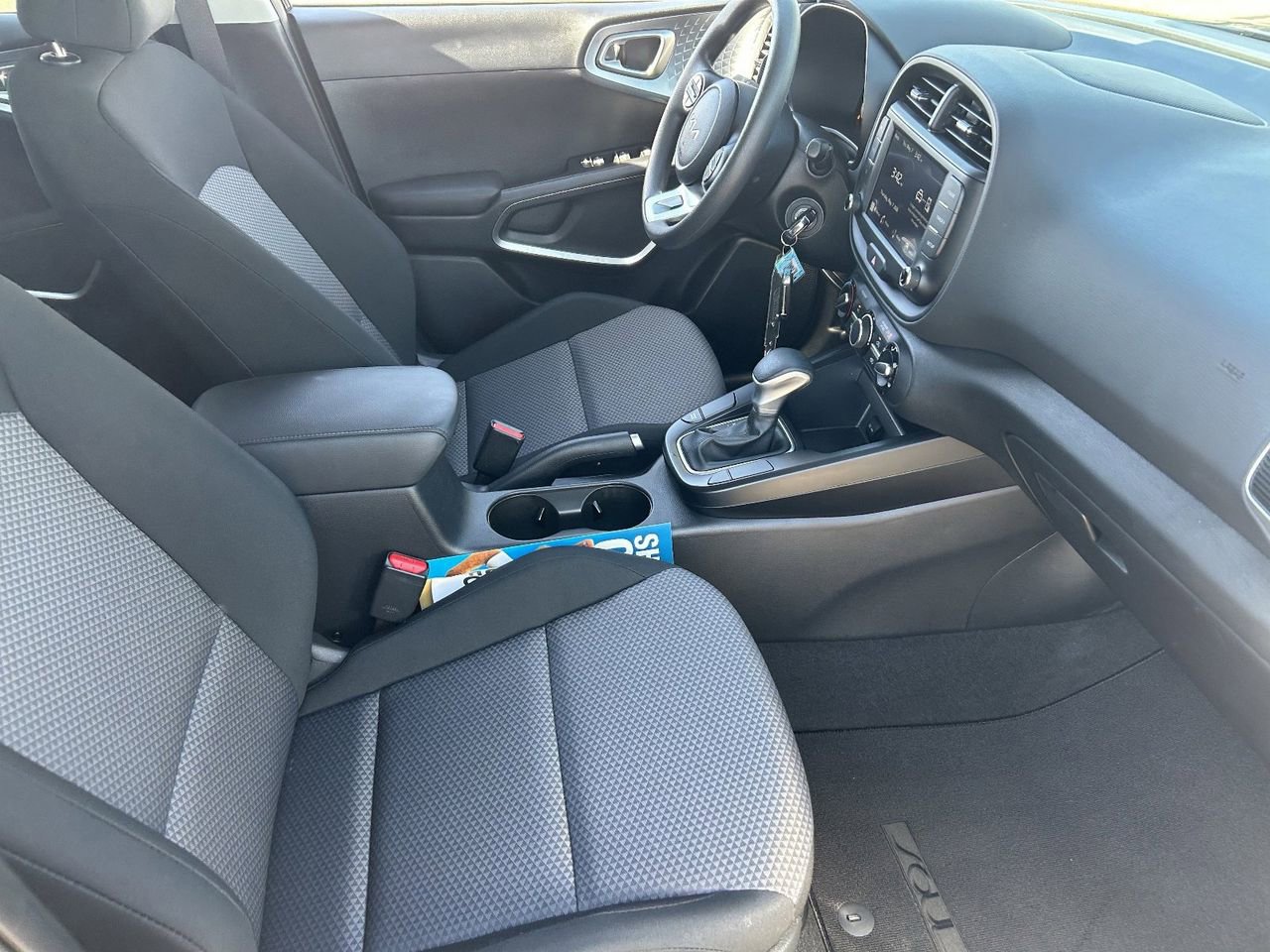 Used 2025 Kia Soul S FWD image 12