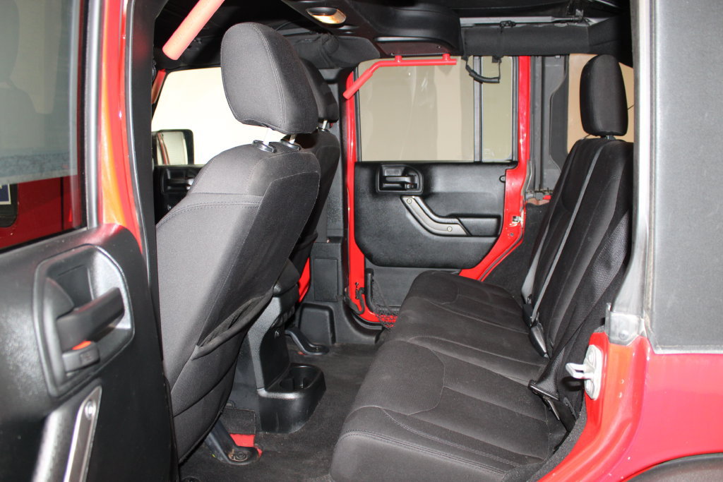 Used 2018 Jeep Wrangler Unlimited Sport S AWD/4WD image 24
