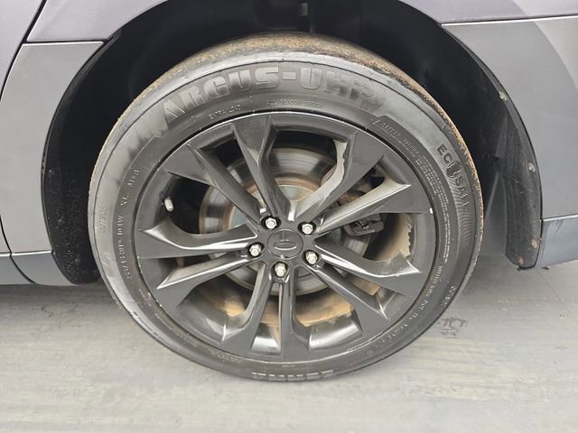 Used 2013 Ford Taurus SHO image 10