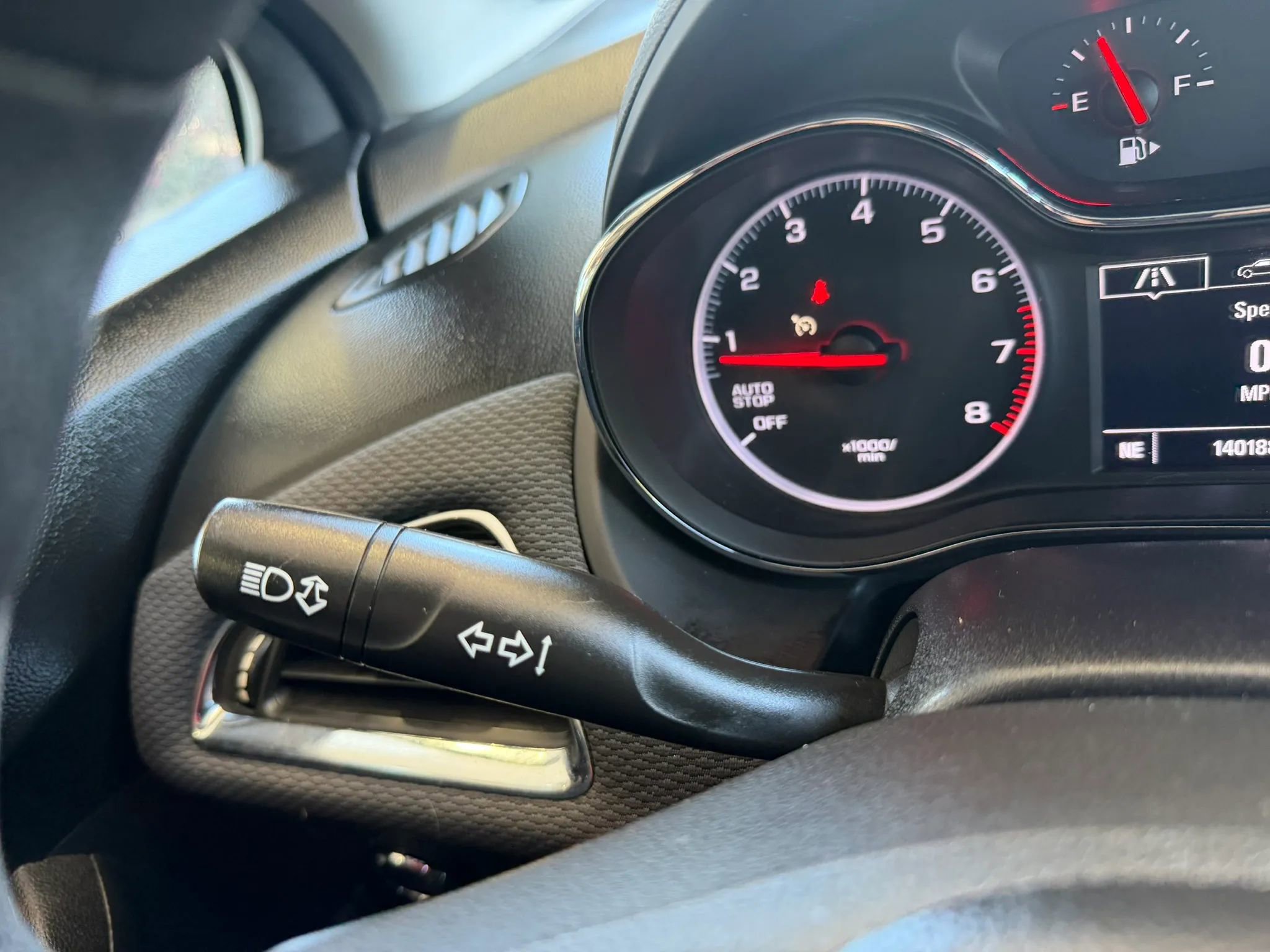 Used 2019 Chevrolet Cruze LT w/ Convenience Package FWD image 12