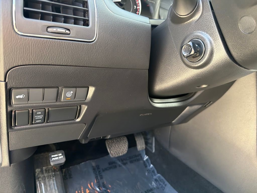 Certified 2022 Nissan Armada SL w/ Captain's Chairs Package image 20