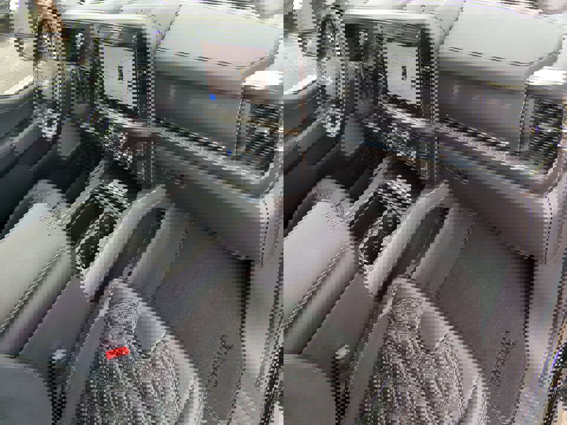 New 2026 Ford F250 Lariat w/ Black Appearance Package image 44