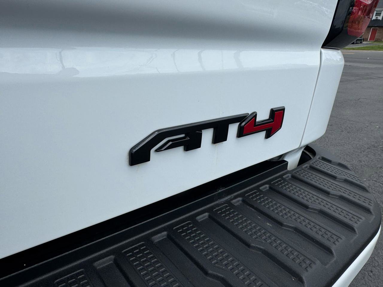 Used 2021 GMC Sierra 1500 AT4 w/ AT4 Value Package image 10