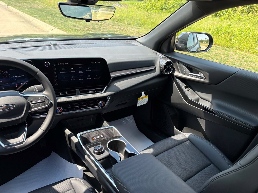 New 2026 Chevrolet Equinox LT w/ Convenience Package II FWD image 51