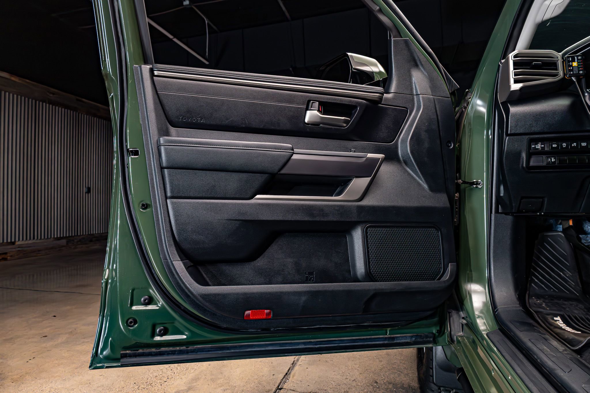 Used 2022 Toyota Tundra SR5 w/ TRD Sport Package image 28