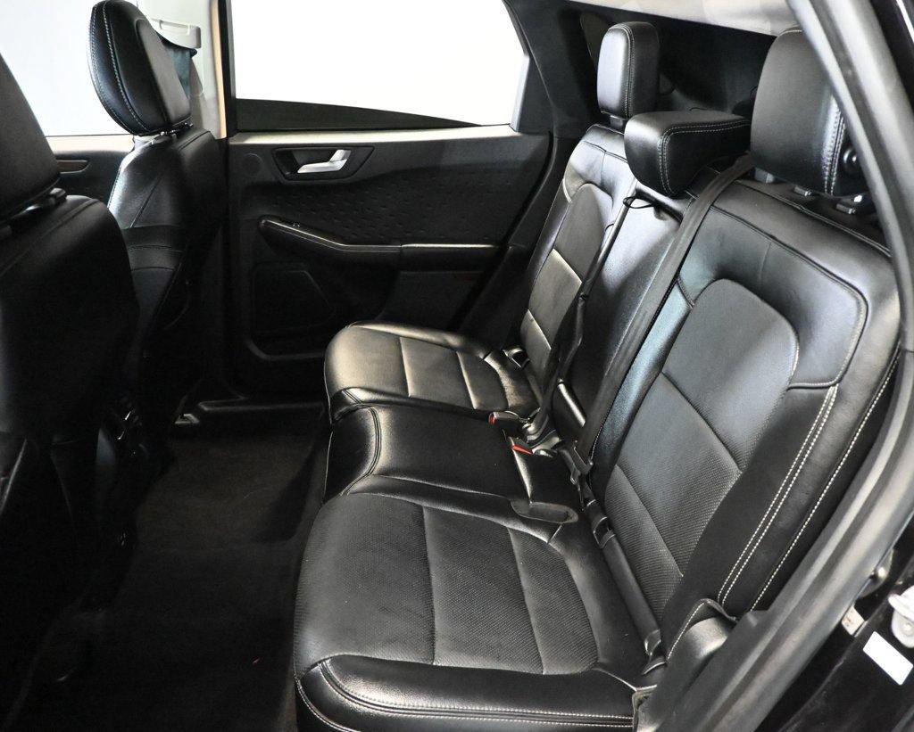 Used 2020 Ford Escape Titanium FWD image 19