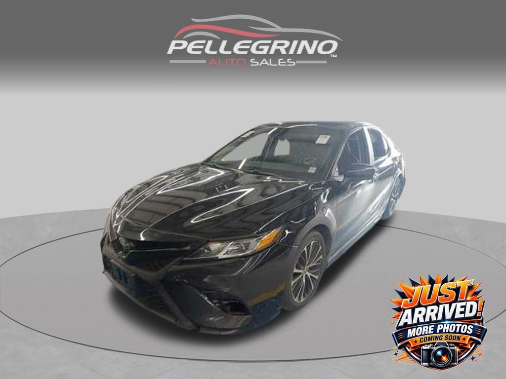 Used 2020 Toyota Camry SE AWD/4WD image 1