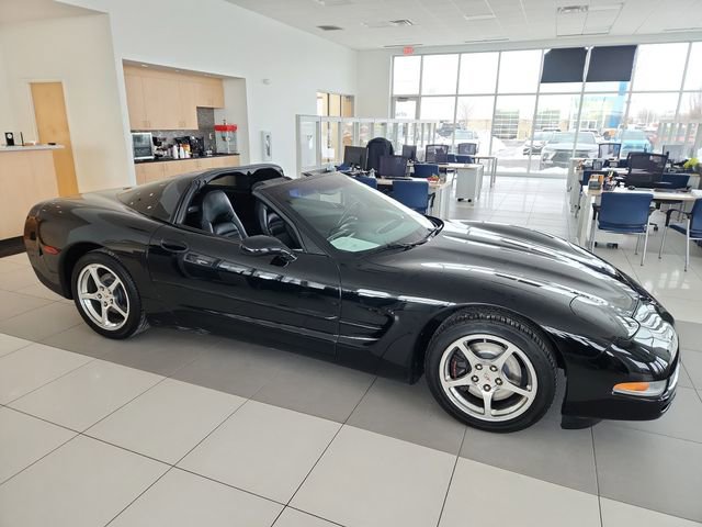 Used 2004 Chevrolet Corvette Base w/ Preferred Equipment Group image 27