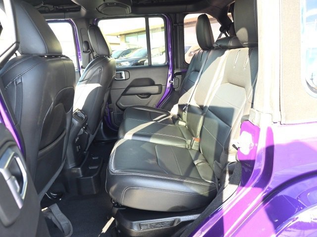 Used 2023 Jeep Wrangler Unlimited Sahara w/ Cold Weather Group image 35