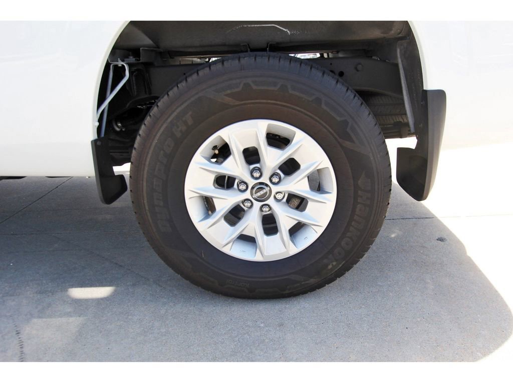 Certified 2024 Nissan Frontier SV w/ Technology Package image 28