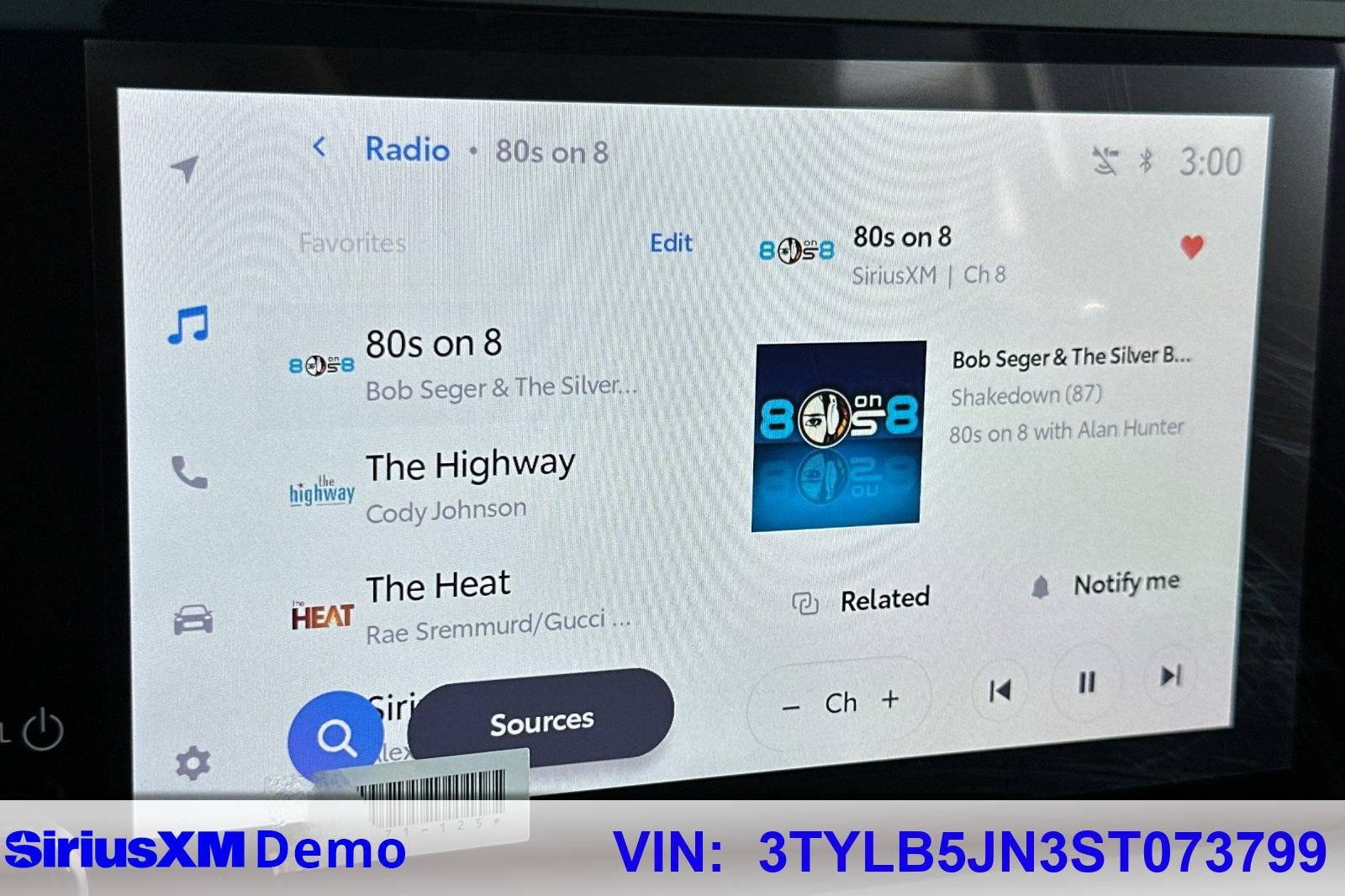 Certified 2025 Toyota Tacoma SR5 image 35