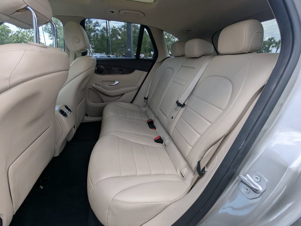 Certified 2021 Mercedes-Benz GLC 300 image 32