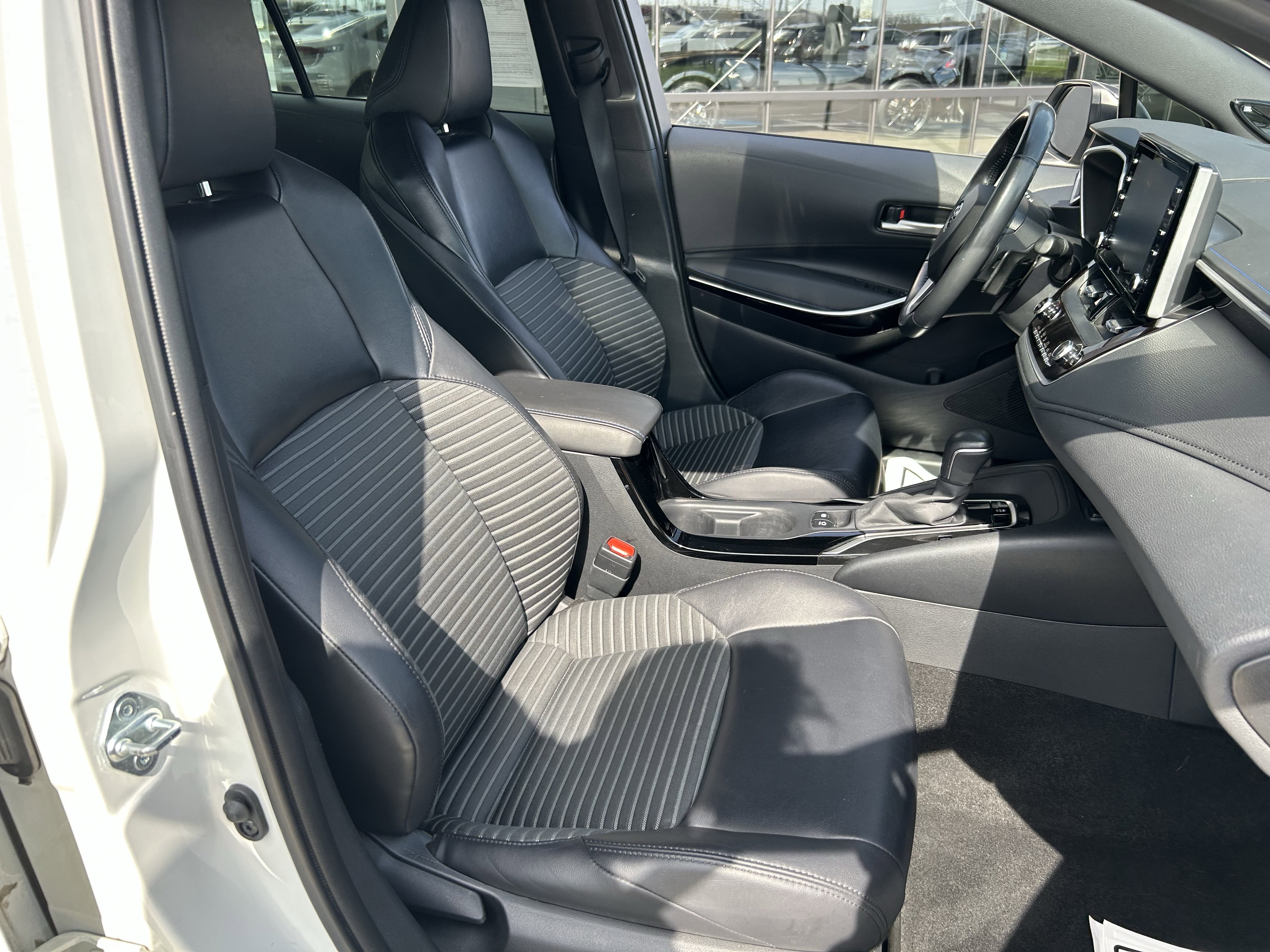 Used 2020 Toyota Corolla XSE w/ Advanced Lighting Package image 27