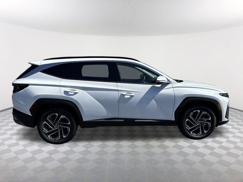 New 2025 Hyundai Tucson Limited AWD/4WD image 4