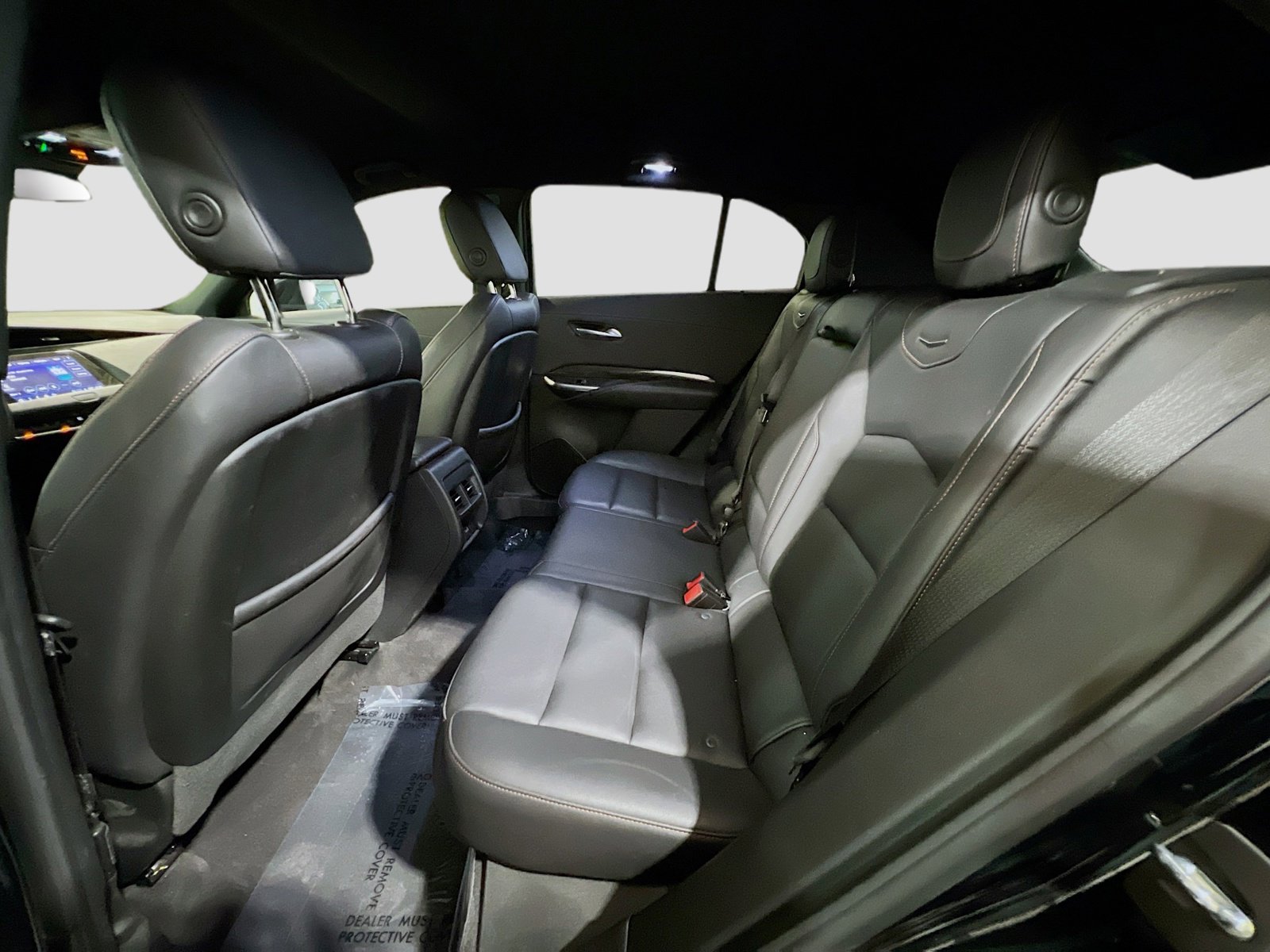 Used 2022 Cadillac XT4 Sport w/ Safety Alert Package FWD image 16