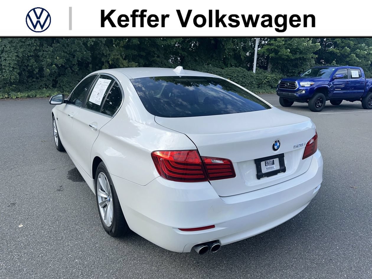 Used 2016 BMW 528i Sedan RWD image 3