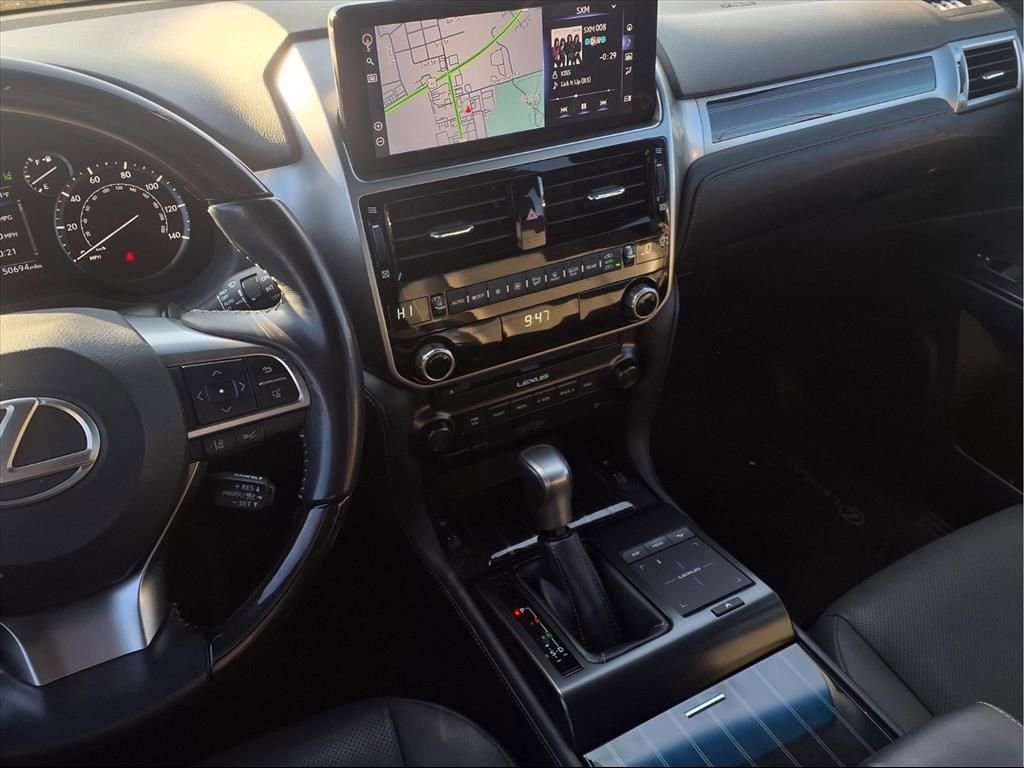 Used 2023 Lexus GX 460 Premium w/ Accessory Package image 3