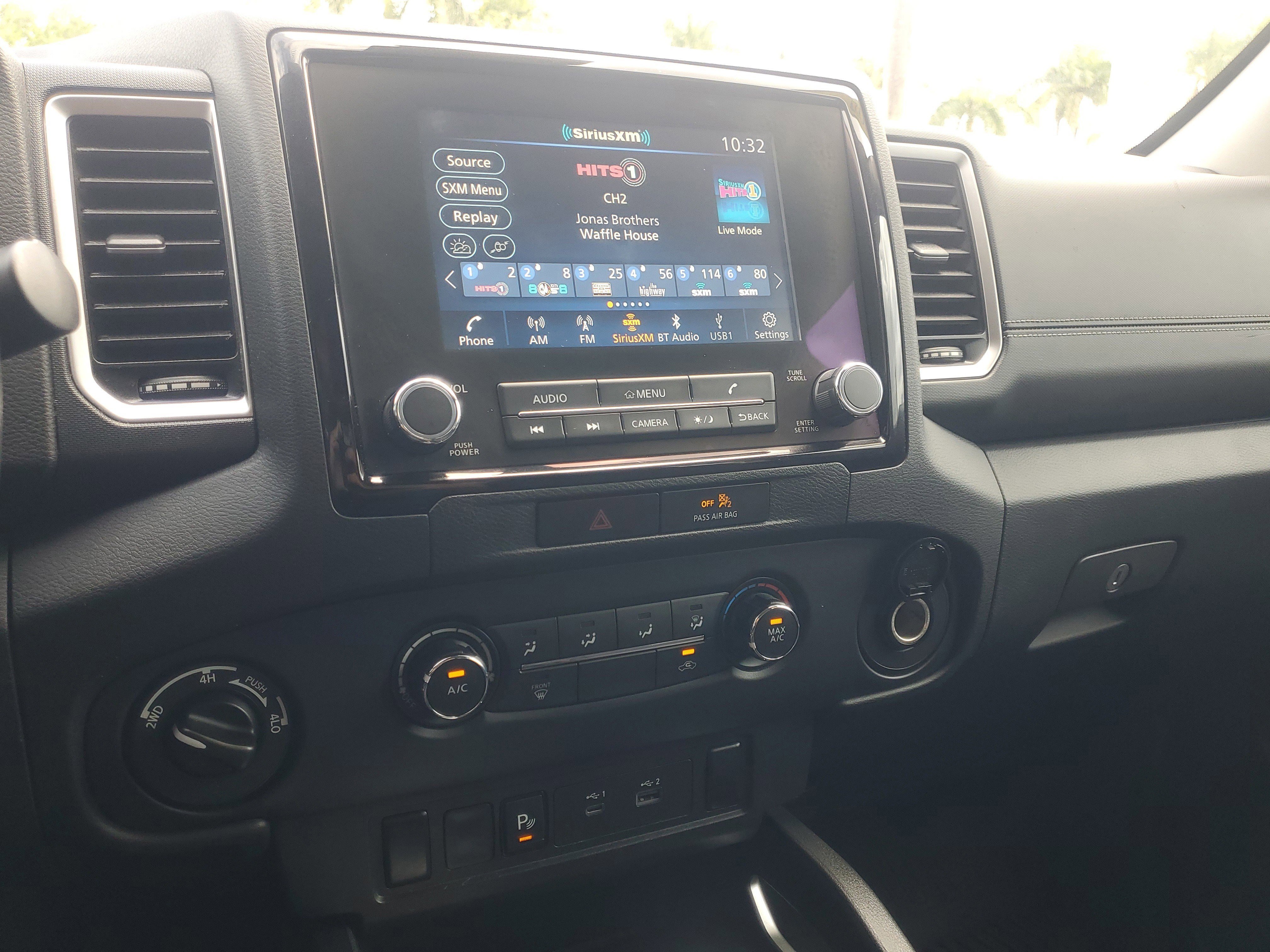 Used 2022 Nissan Frontier SV w/ Technology Package image 24