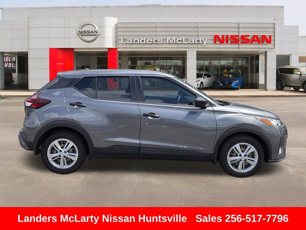 Used 2023 Nissan Kicks S FWD image 2