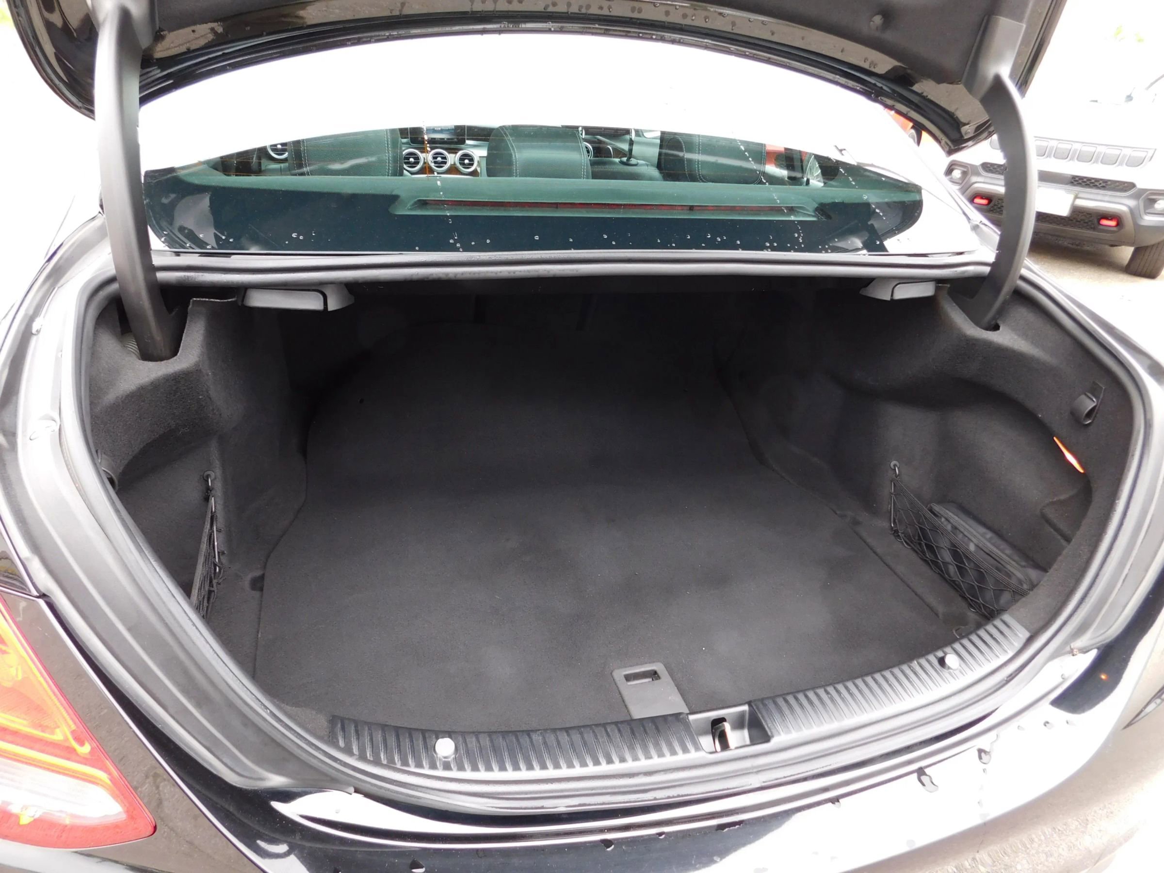 Used 2018 Mercedes-Benz C 300 Sedan image 7