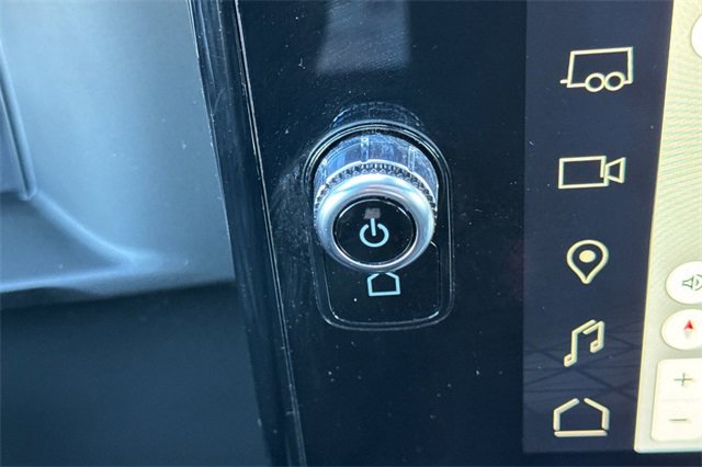 Used 2024 GMC Sierra 2500 Denali w/ Denali Reserve Package image 32