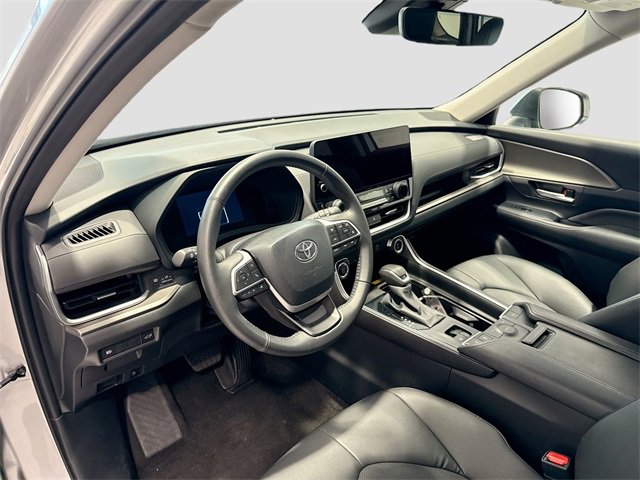 Certified 2025 Toyota Grand Highlander XLE image 8