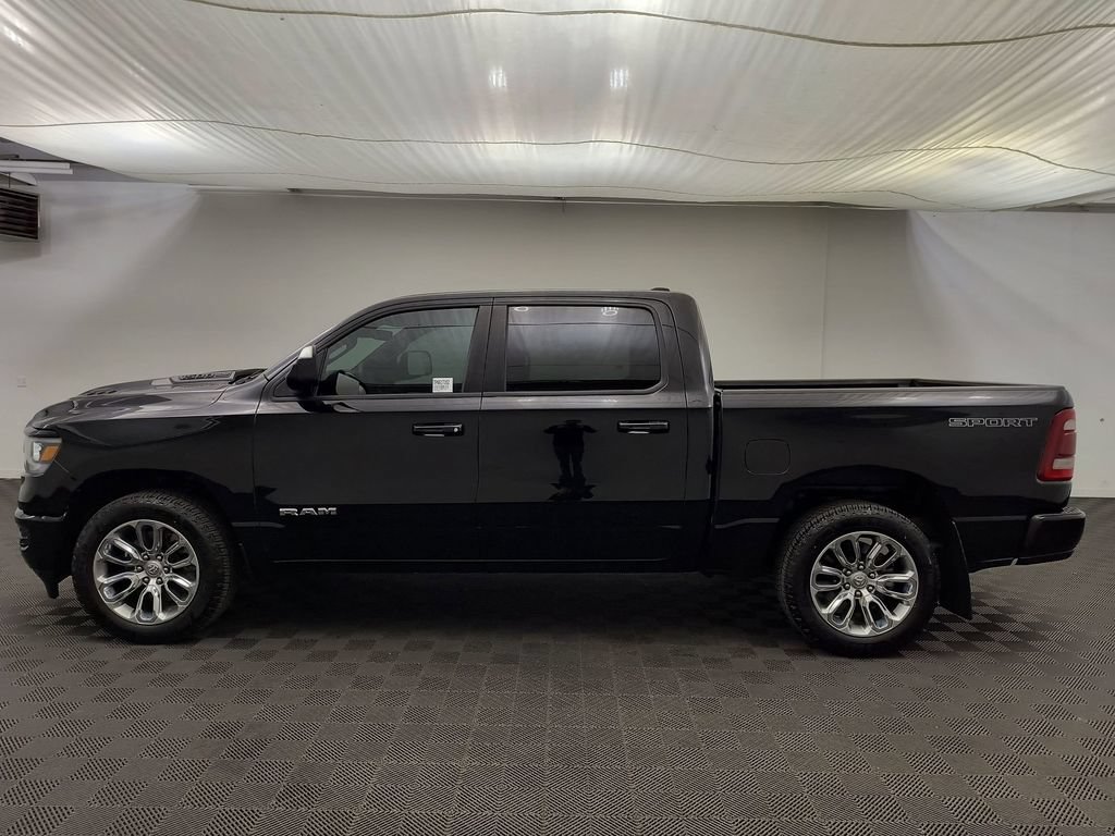 Used 2023 RAM 1500 Laramie AWD/4WD image 2