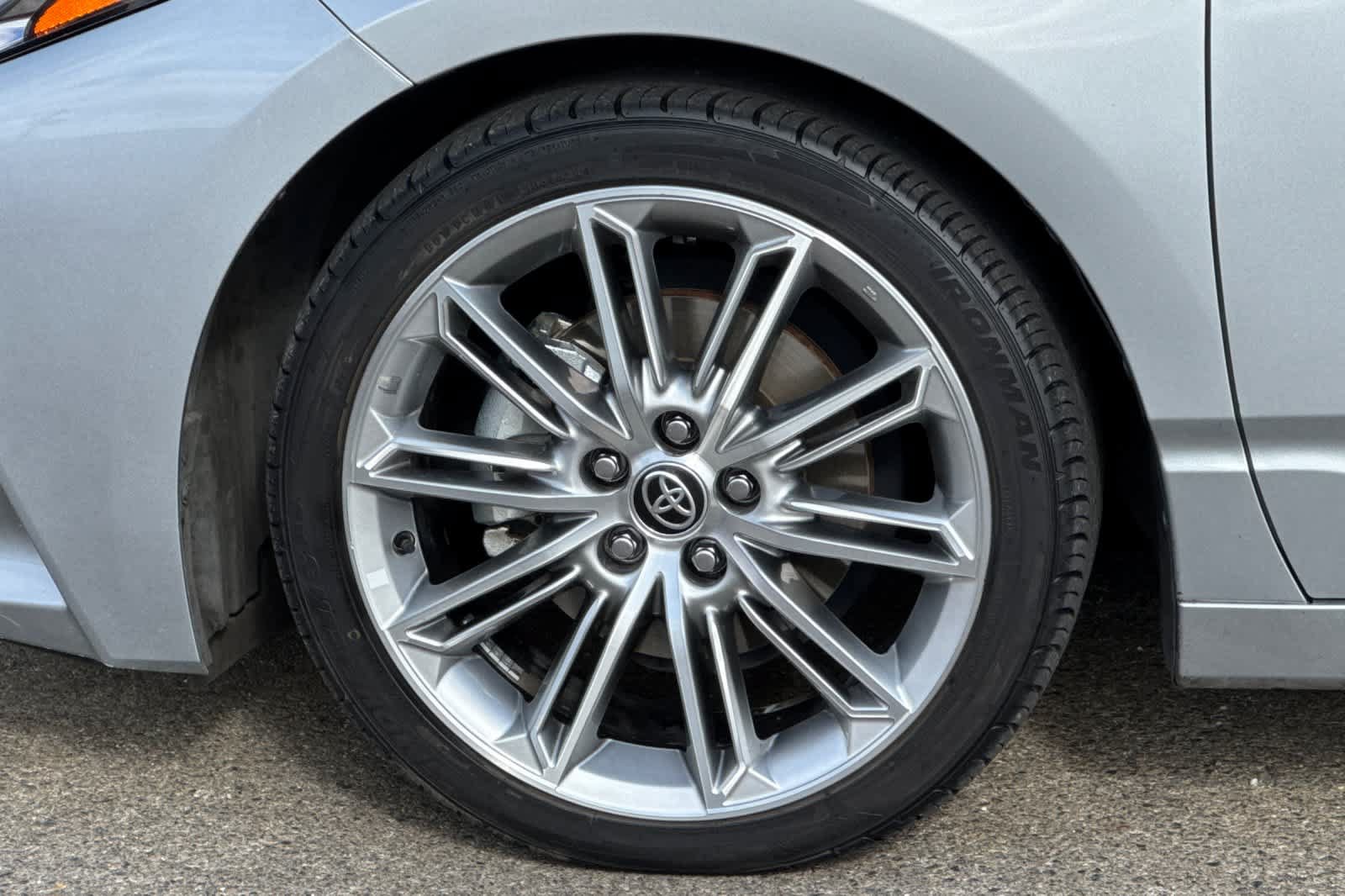 Used 2021 Toyota Avalon Limited w/ Advanced Safety Package FWD image 13