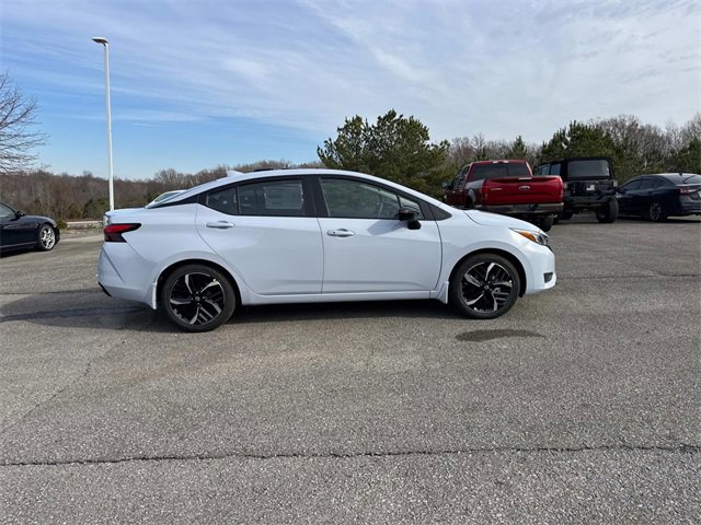 New 2025 Nissan Versa SR w/ Trunk Package image 3
