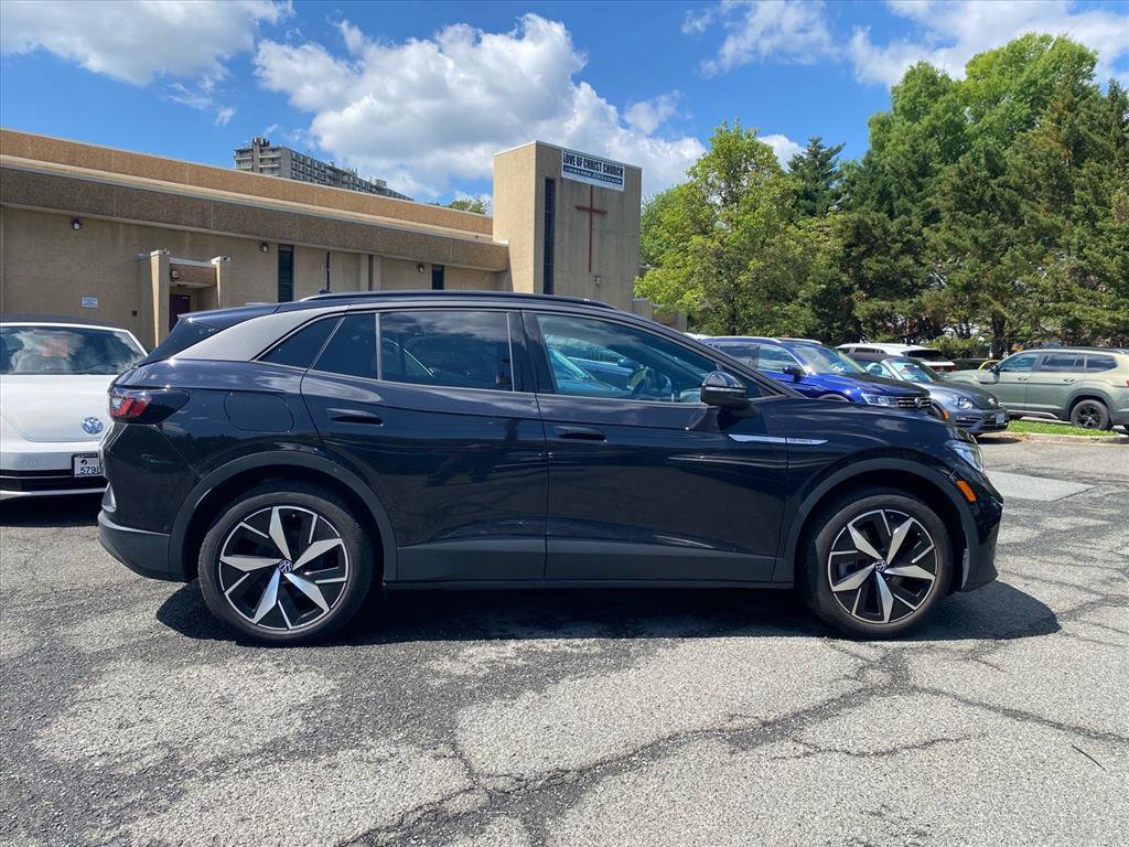 Certified 2023 Volkswagen ID.4 Pro S AWD/4WD image 2