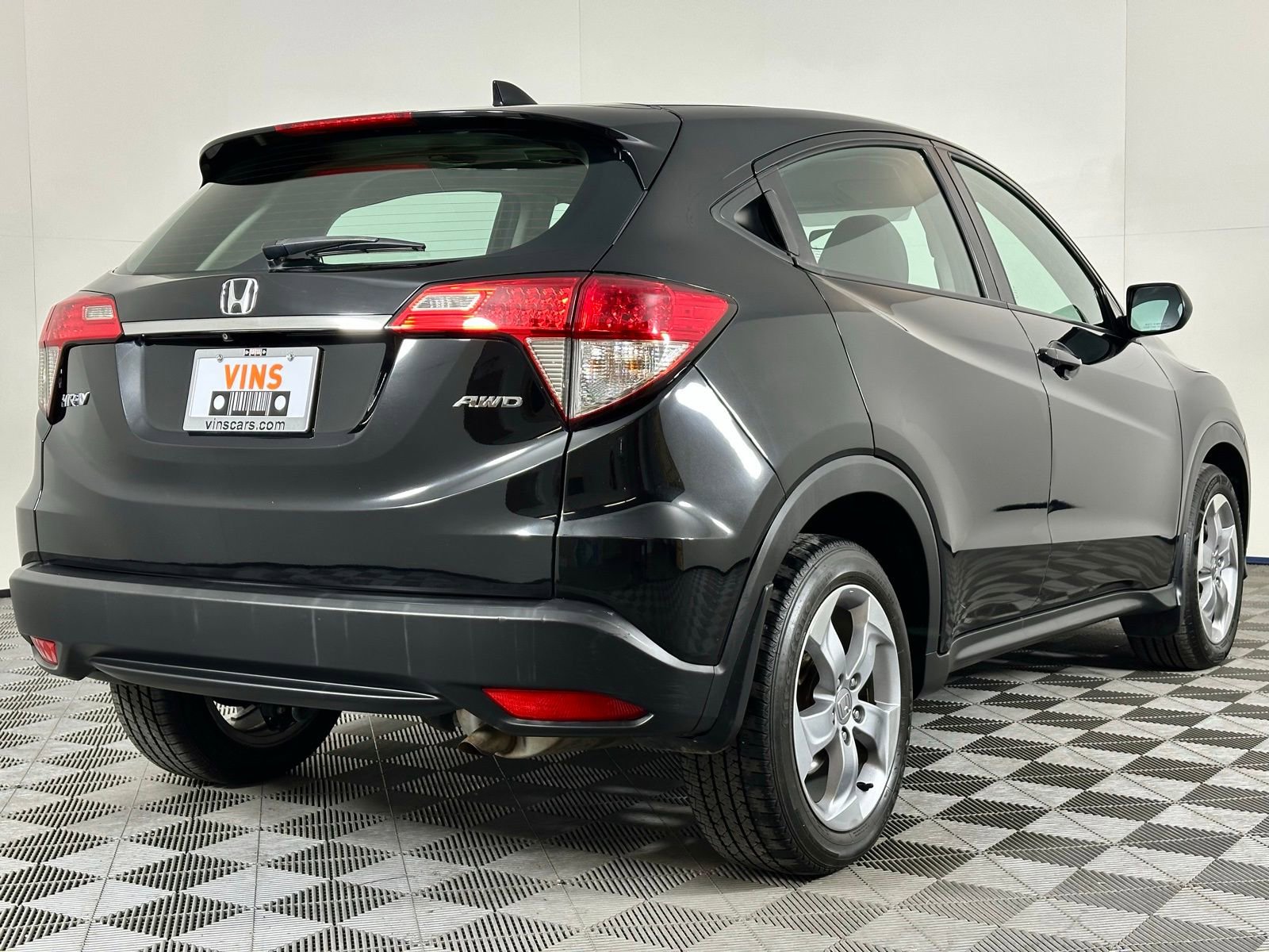 Used 2019 Honda HR-V LX image 4