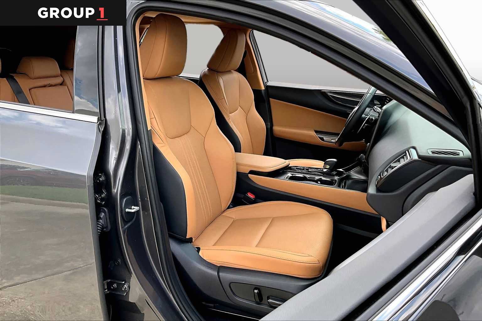 Certified 2025 Lexus NX 350 AWD w/ Accessory Package (A2) image 8