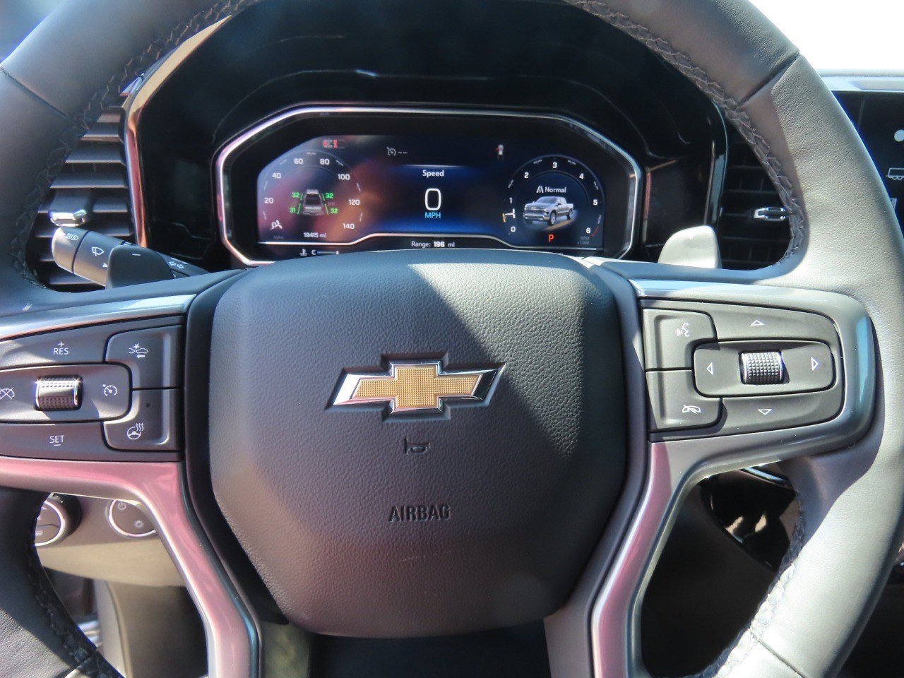 Used 2024 Chevrolet Silverado 1500 LT RWD image 25