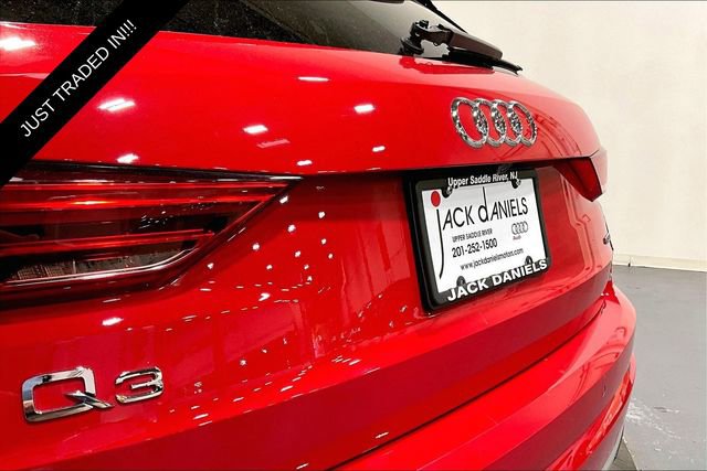 Used 2022 Audi Q3 2.0T Premium w/ Convenience Package AWD/4WD image 28