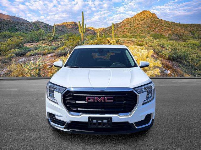 Used 2024 GMC Terrain SLE FWD image 5