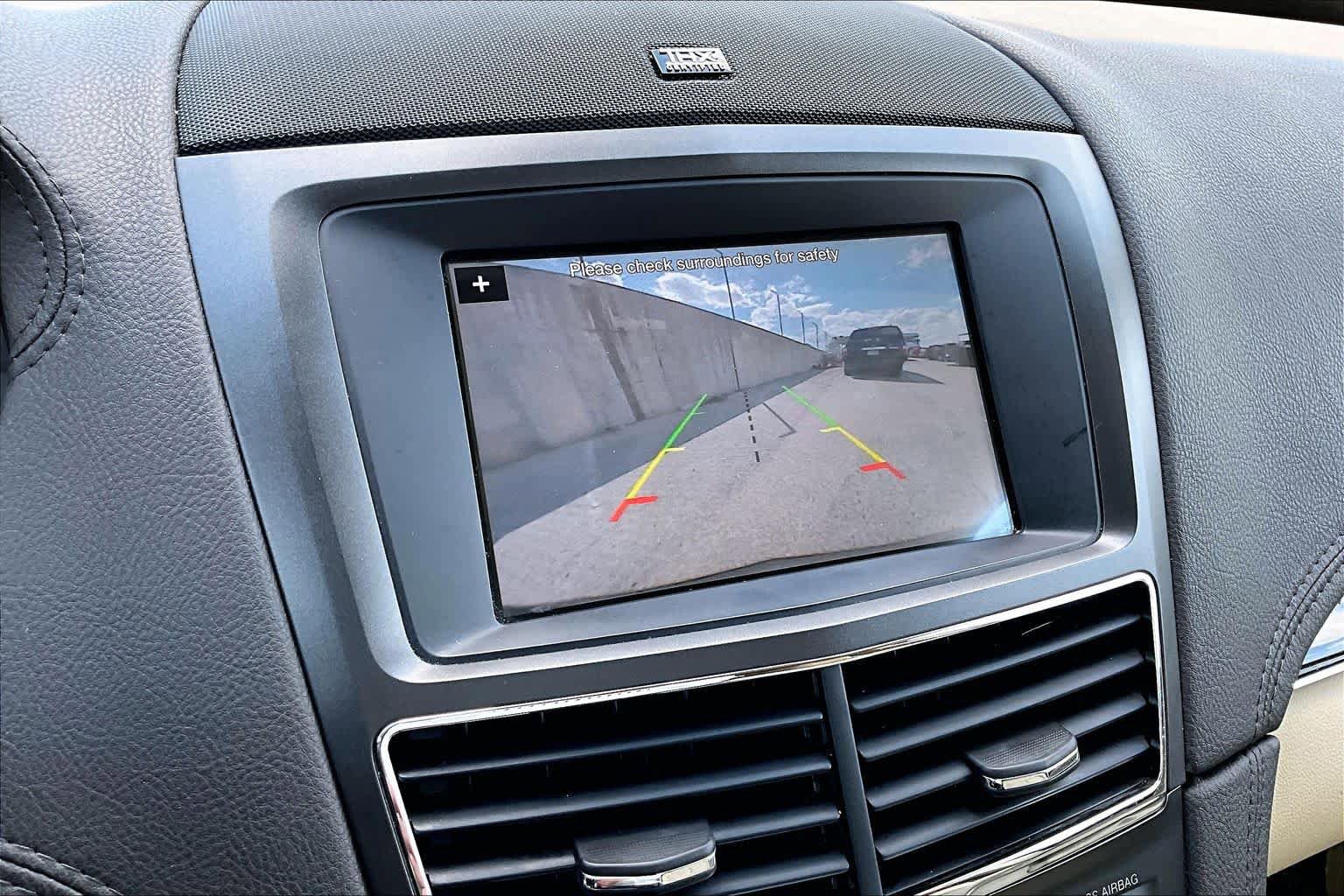 Used 2018 Lincoln MKT AWD image 31